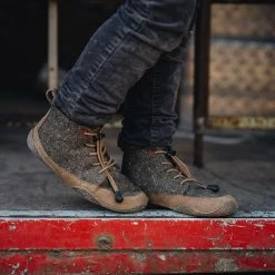 Wildling Shoes Grizzly 17 Wildling Shoes Grizzly