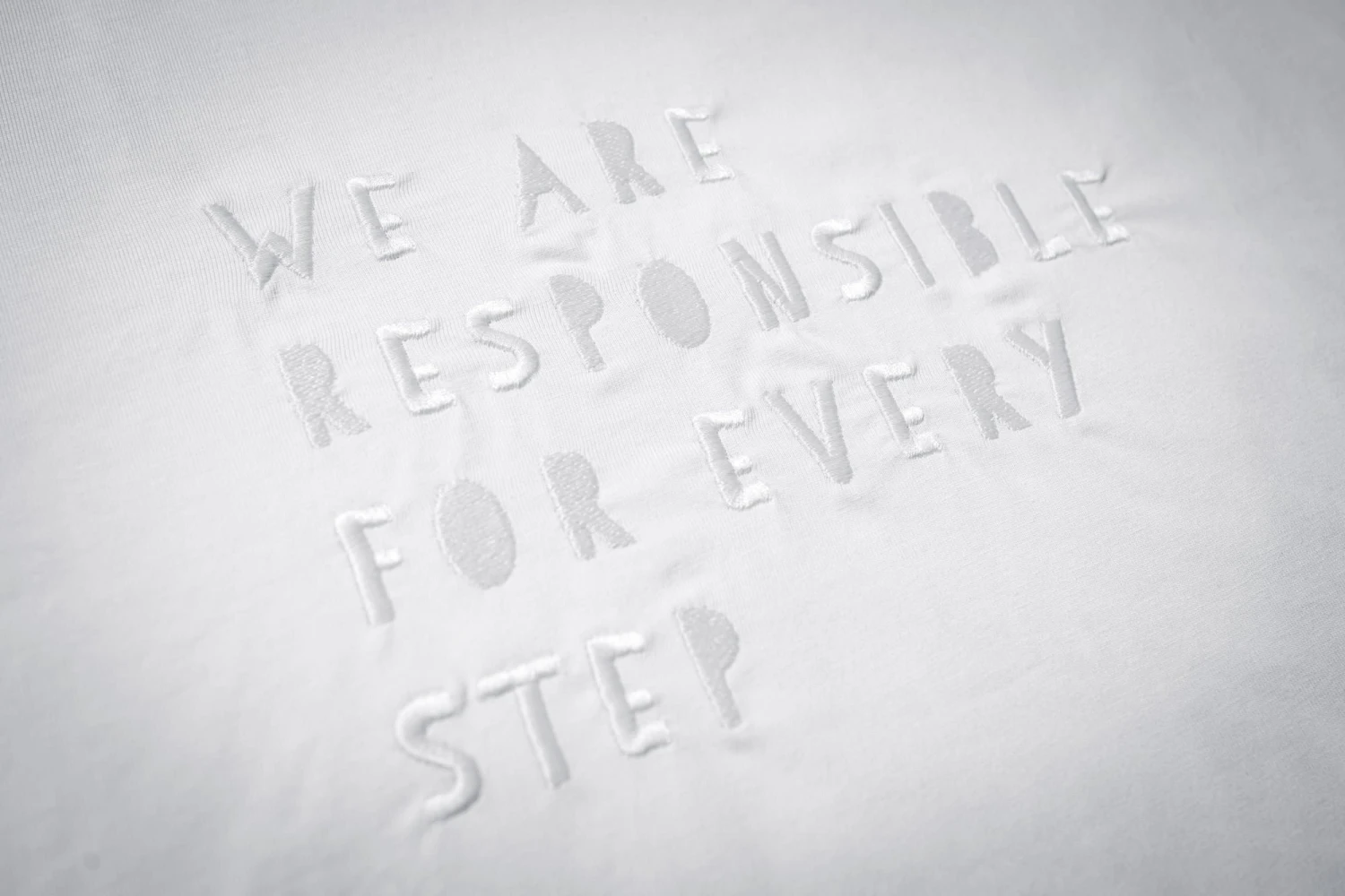 Wildling Shoes "WE ARE" T-Shirt, Weiß 4 Wildling Shoes "WE ARE" T-Shirt, Weiß